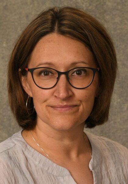 Headshot of Nikki Fennell