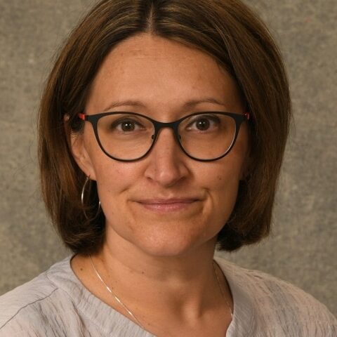 Headshot of Nikki Fennell